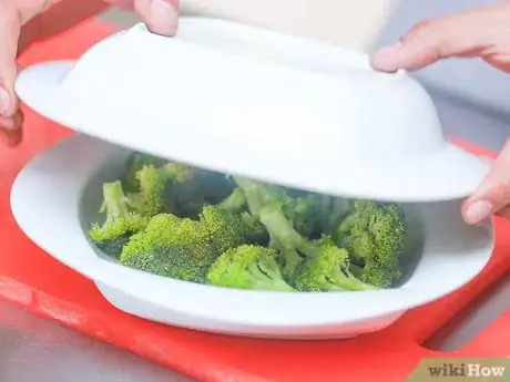 Obrázek nazván Steam Broccoli Step 12