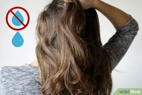 Obrázek nazván Curl Hair Step 19