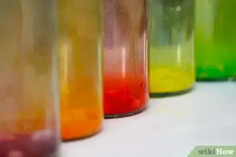 Obrázek nazván Make Skittles Vodka Step 6