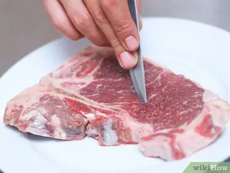 Obrázek nazván Marinate a Steak Step 2