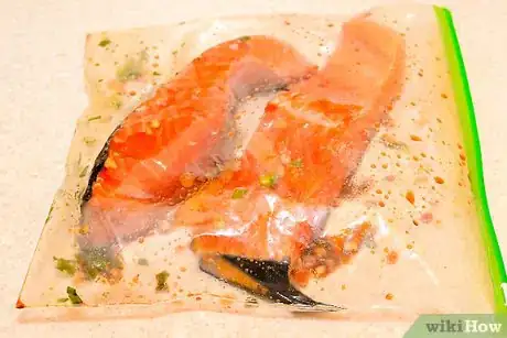 Obrázek nazván Marinate Salmon Step 10