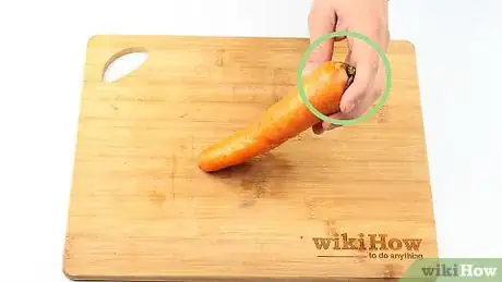 Obrázek nazván Peel a Carrot Step 11