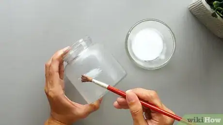 Obrázek nazván Glue Glass Step 10